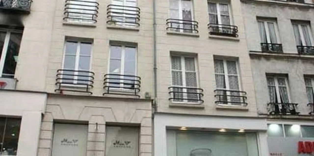 65-French Cancan St Denis Paris France